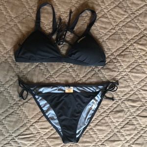NWOT black O’Neill string bikini
